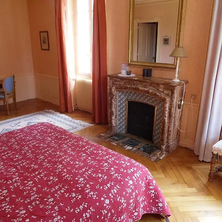 לינה וארוחת בוקר Chateau De La Motte