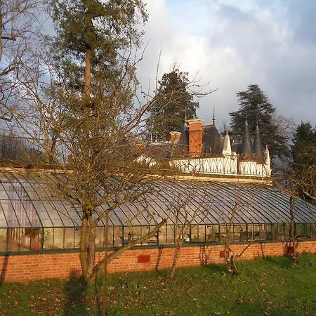 Chateau De La Motte Bed & Breakfast Noailly