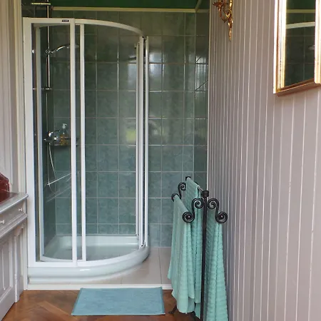 Chateau De La Motte Bed & Breakfast 3*