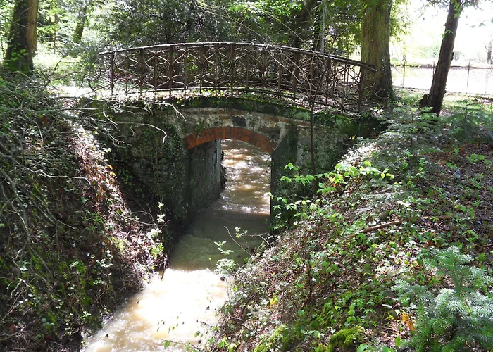 Château De La Motte Alojamento de Acomodação e Pequeno-almoço 3*