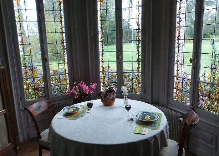 Alojamento de Acomodação e Pequeno-almoço Château De La Motte Noailly