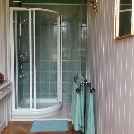 Chateau De La Motte Bed & Breakfast 3*