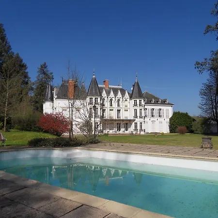 Chateau De La Motte Bed & Breakfast Noailly